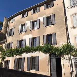  Bed & Breakfast La Maison Joly France